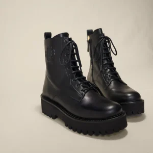 Botines negros de piel con cordones