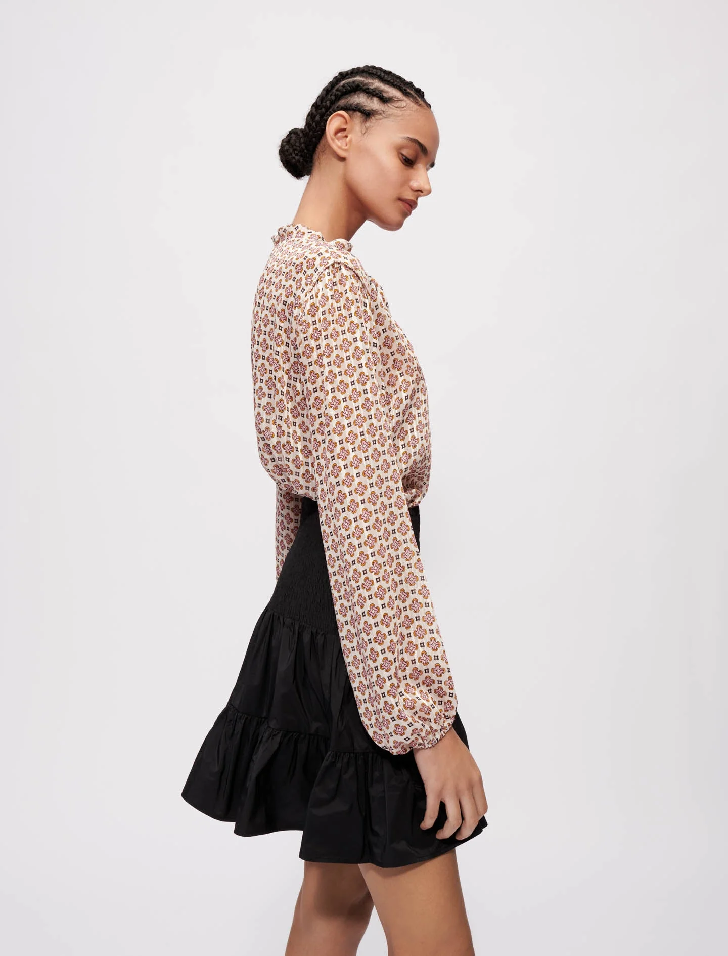 Falda corta con frunces y volantes - Imagen 4