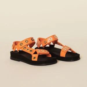 Sandalias con ojales