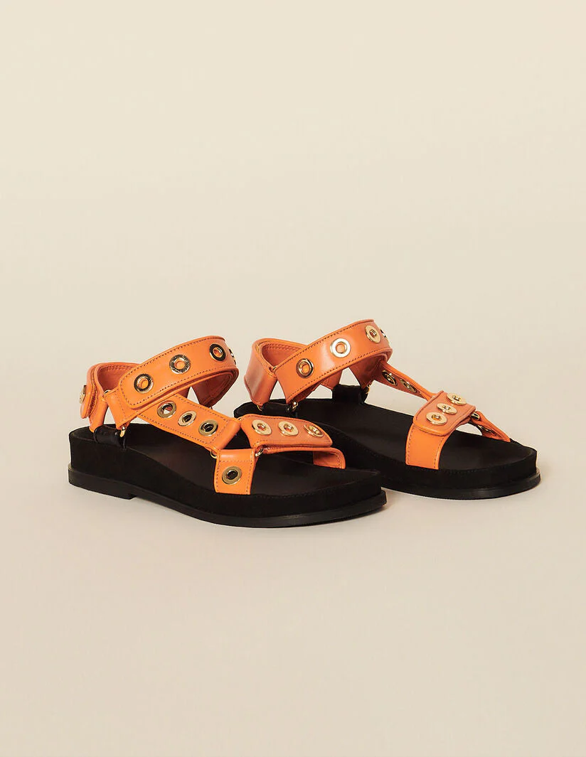 Sandalias con ojales