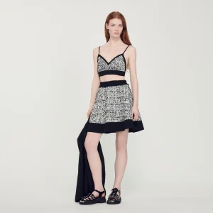 Falda corta tipo A de punto