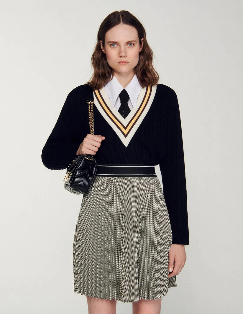 Falda corta plisada con estrás - Imagen 3