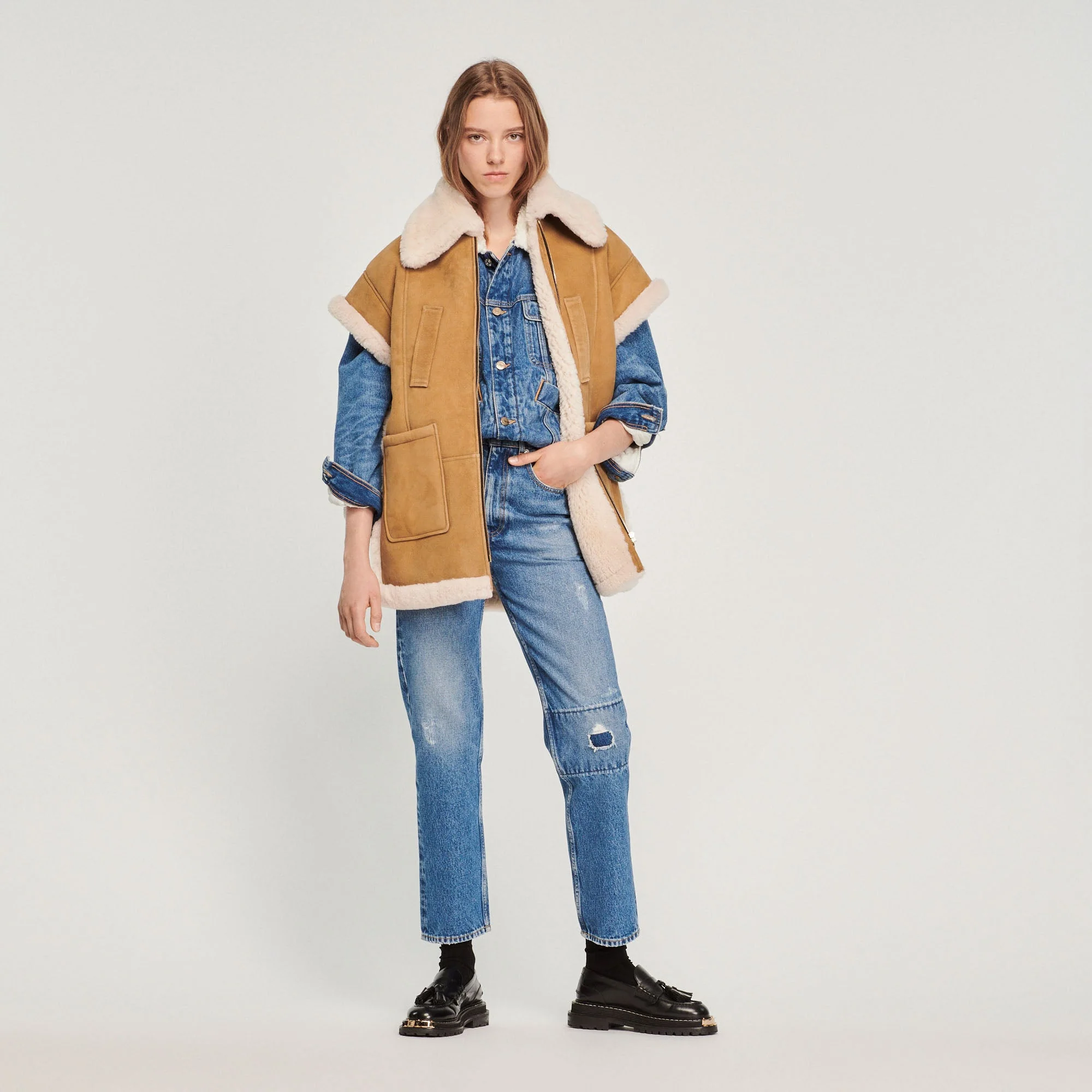 Abrigo sin mangas de piel lanuda - Imagen 4