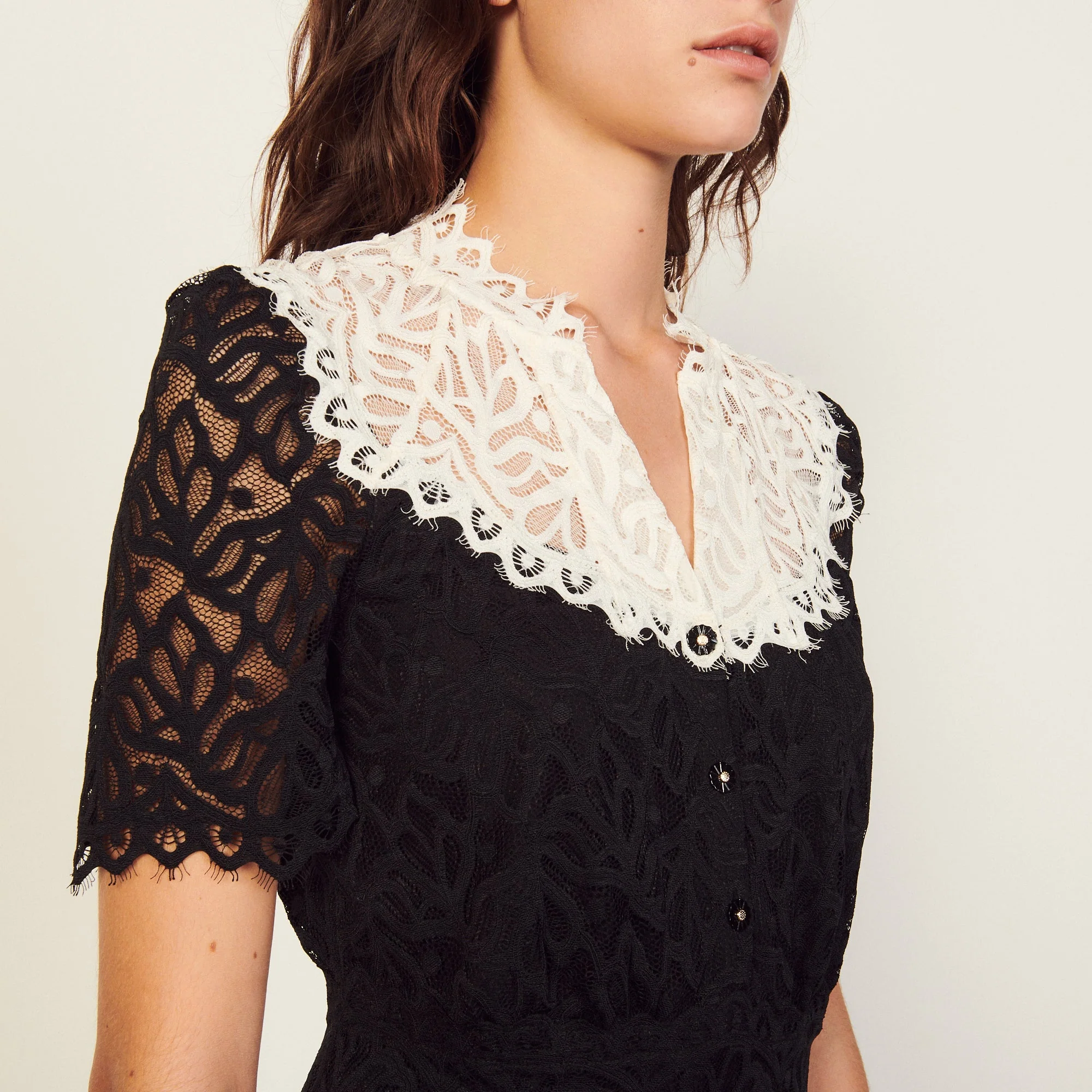 Vestido de encaje bicolor - Imagen 4