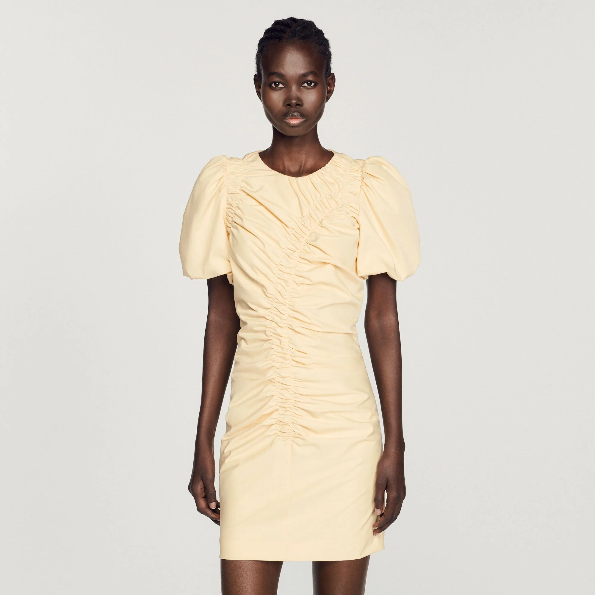 Vestido corto fruncido - Imagen 4