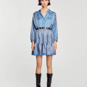 Vestido corto con estampado de corbata