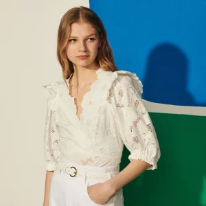 Top de encaje bordado