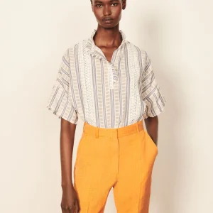 Top corto con pasamanos de guipur