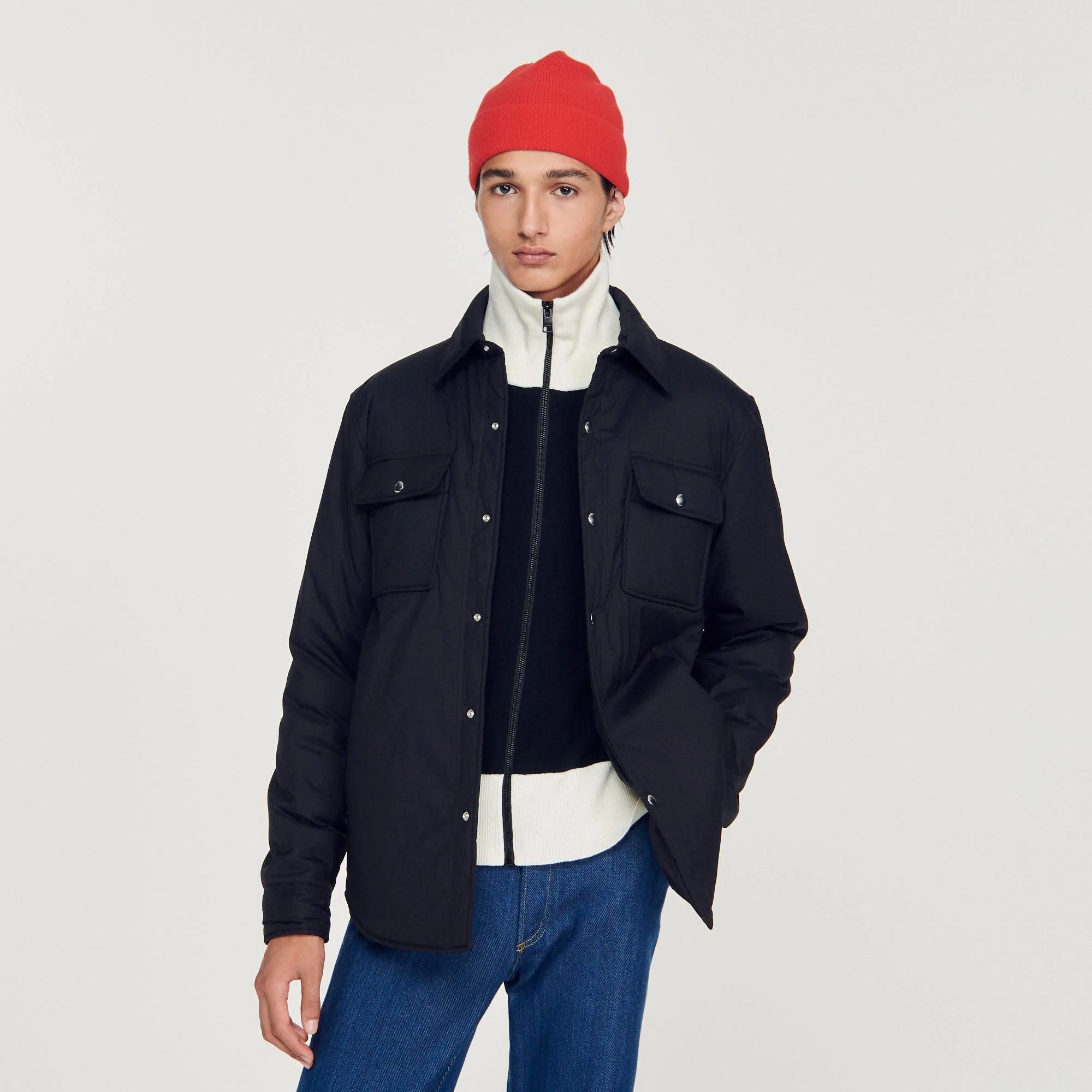 Cazadora de tejido técnico