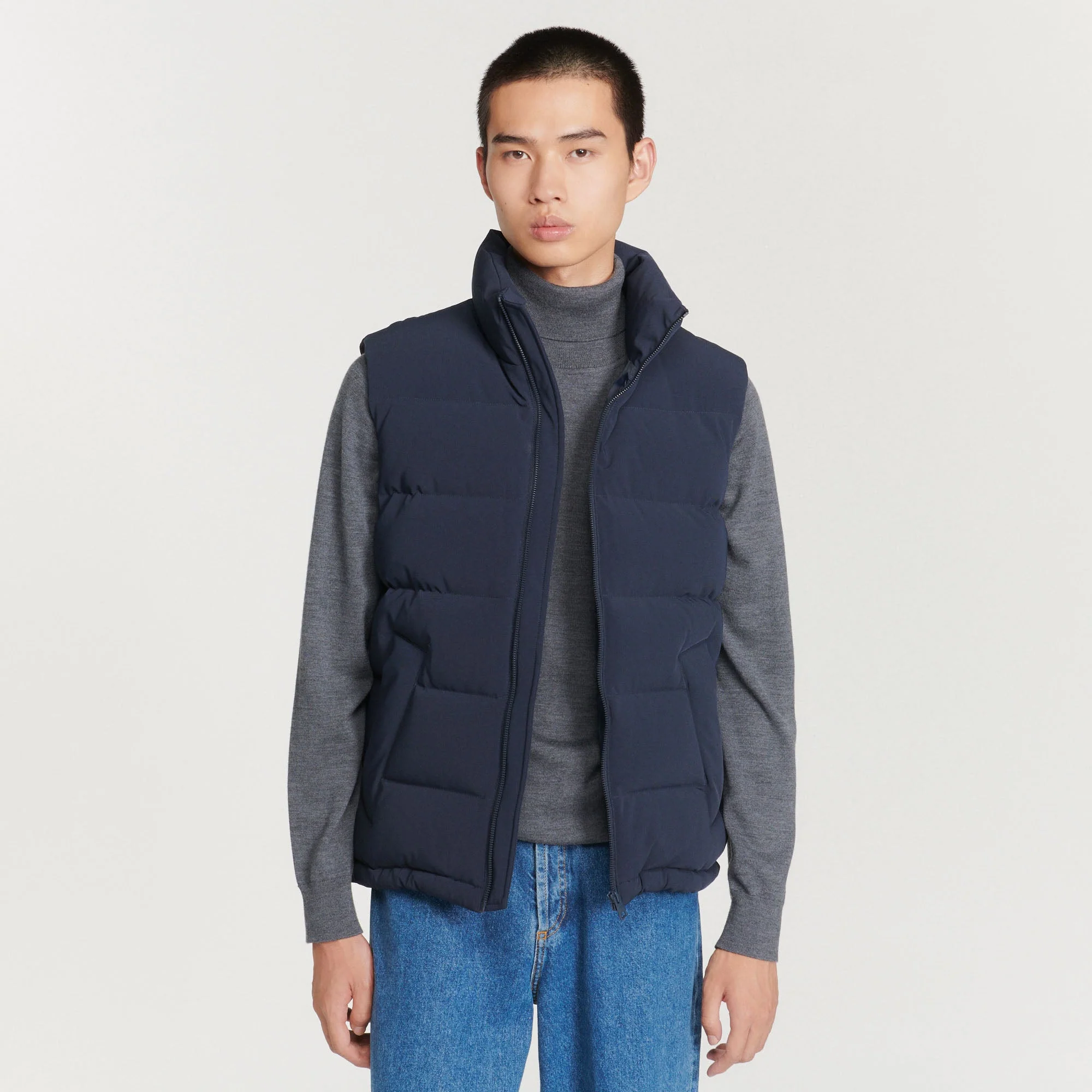 Plumífero sin mangas de tejido técnico - Imagen 4